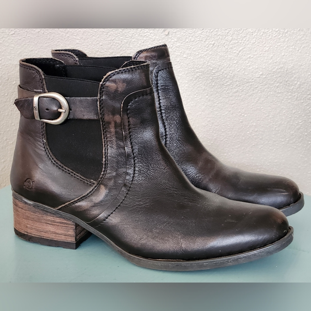 Born Mohan Women's 9 Leather Ankle Boots